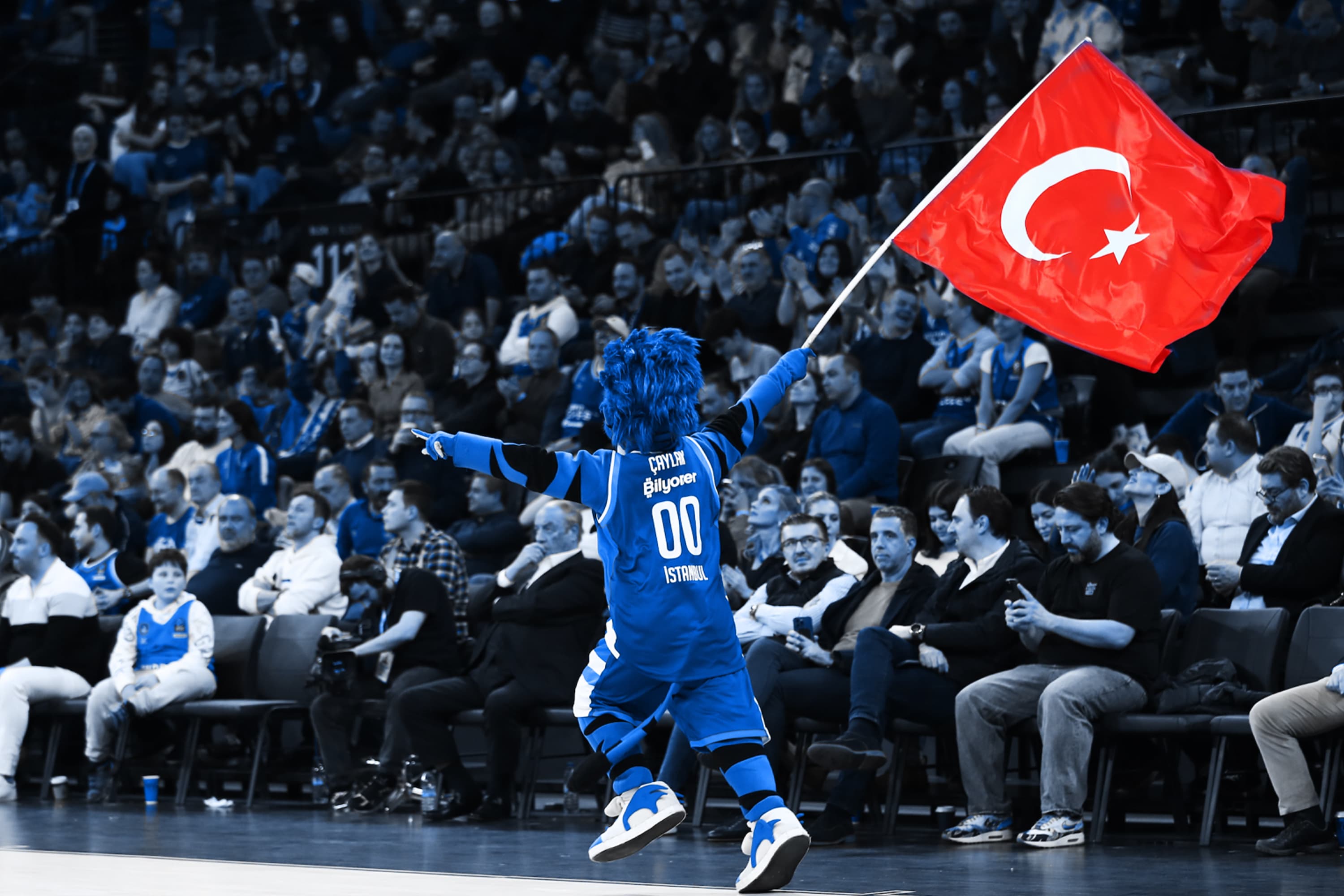 Lacivert Beyaz Taraftar Grubu
